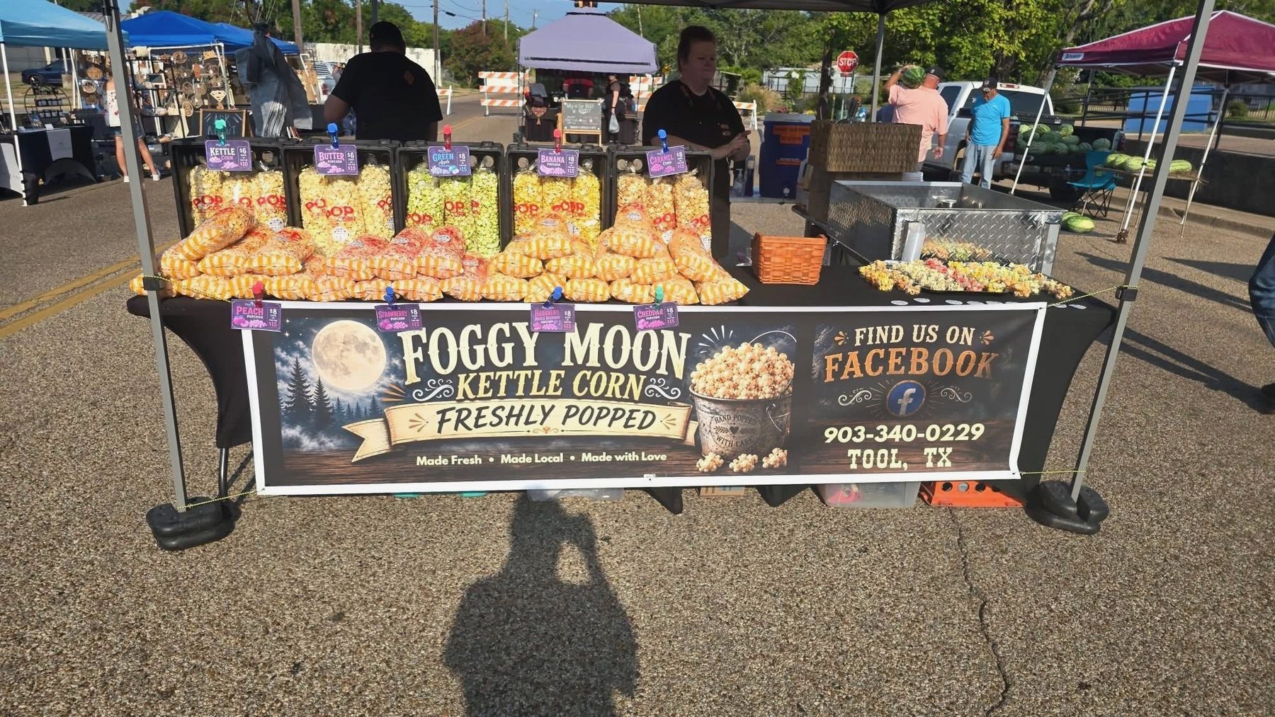 Foggy Moon Kettle Corn market booth