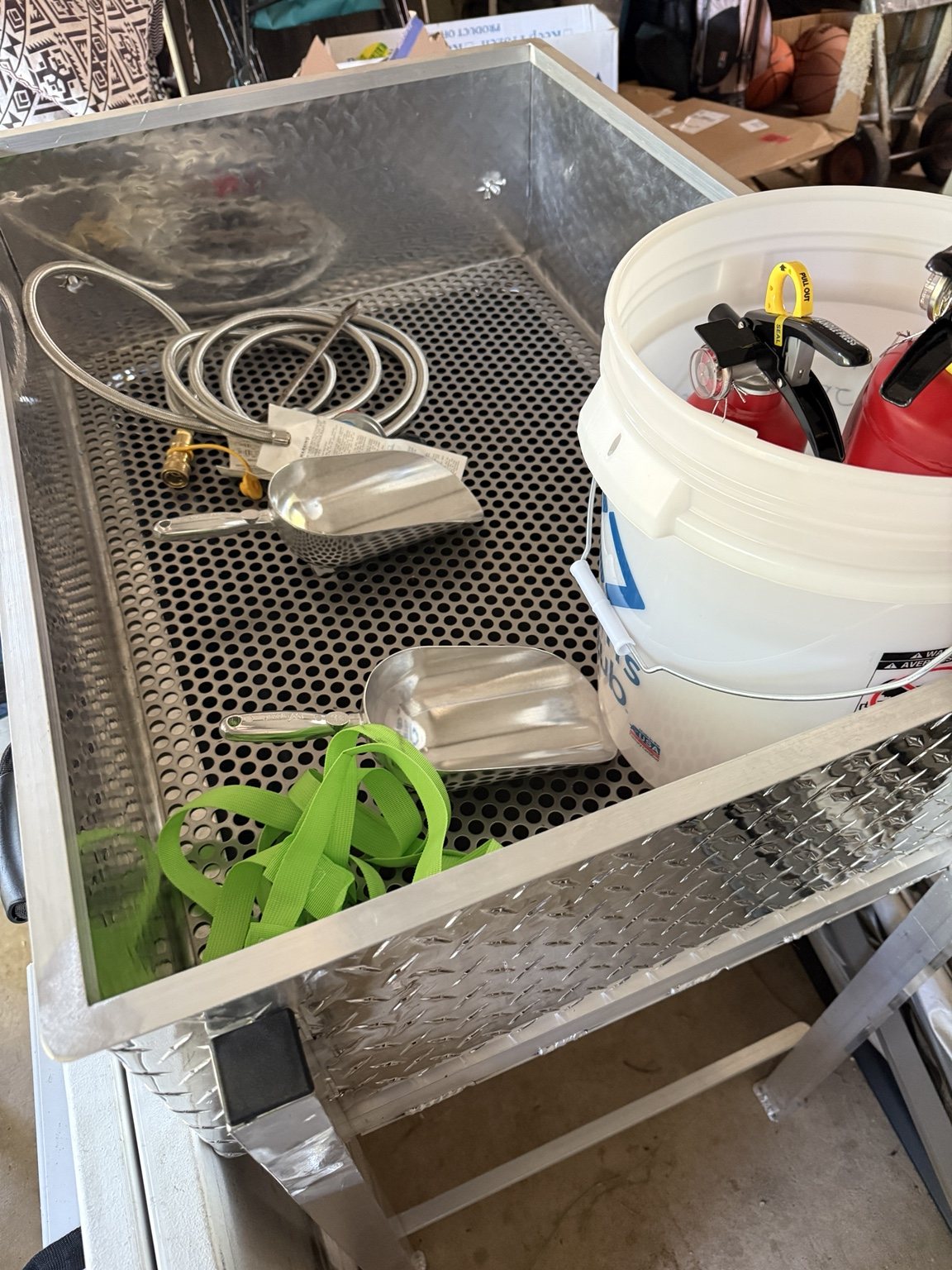 Cooling and bagging station